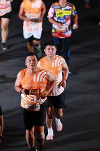 BIB: 252591, 400, 189
                            <button type="button" onclick="openModal(23167497)" class="btn btn-primary btn-sm float-right btn-popup" data-toggle="modal" data-target=".modal-high-quality">
                        <i class="fas fa-shopping-cart"></i> Add to Cart
                    </button>
                                            <button type="button" onclick="isThisMe(23167497, true)" class="btn btn-success btn-sm float-right btn-popup btn-isme hidden" data-toggle="tooltip" data-placement="bottom" title="นี่คือรูปของคุณใช่ไหม คลิกที่นี่เพื่อเอาเข้าอัลบั้ม">
                        <i class="fas fa-plus"></i> Add to album
                    </button>
                    <button type="button" onclick="isThisMe(23167497, false)" class="btn btn-warning btn-sm float-right btn-popup btn-isnotme hidden">
                        <i class="fas fa-ban"></i> Remove from album
                    </button>